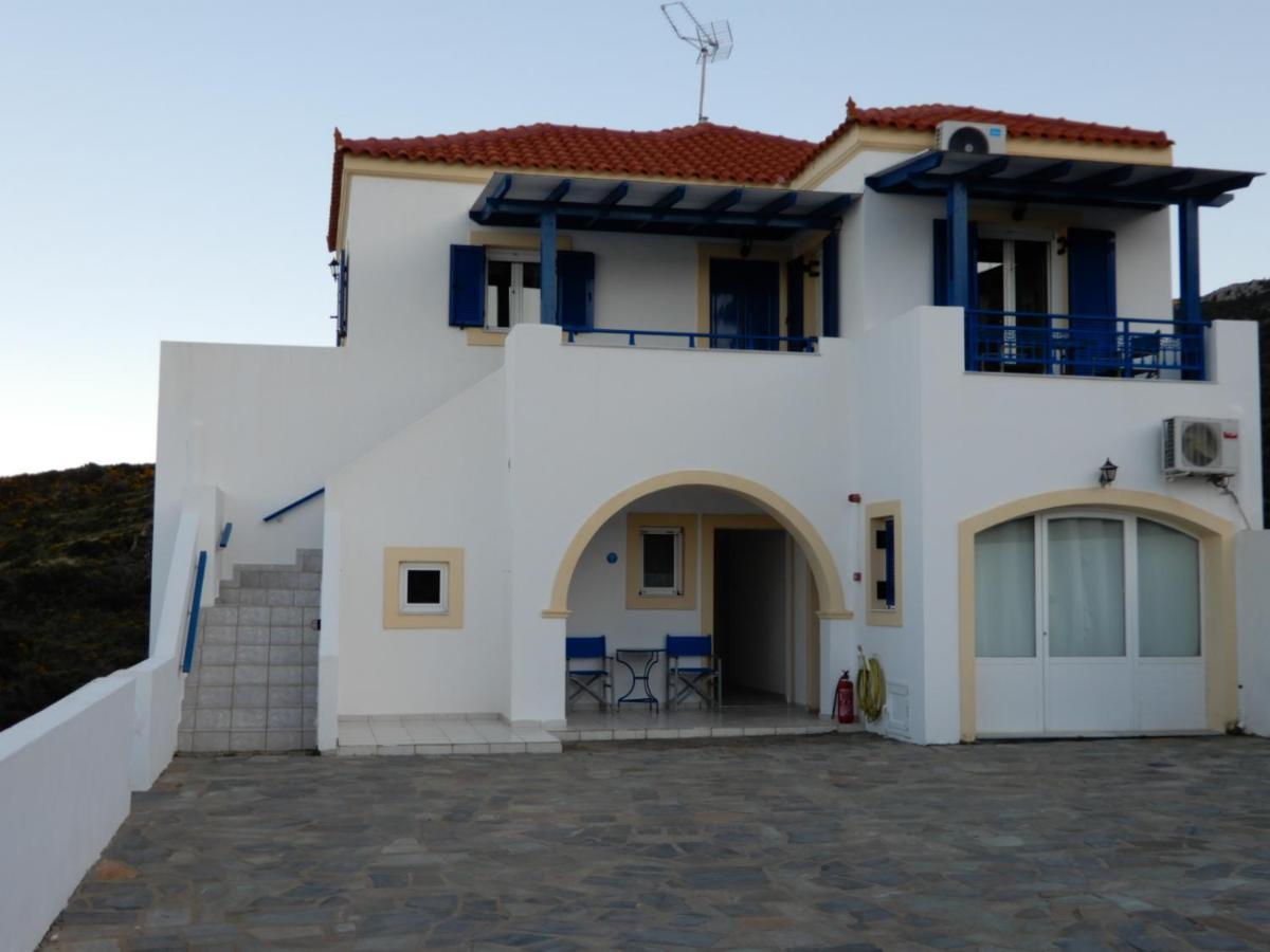 Agia Pelagia Απεραντο Γαλαζιοアパートメント エクステリア 写真