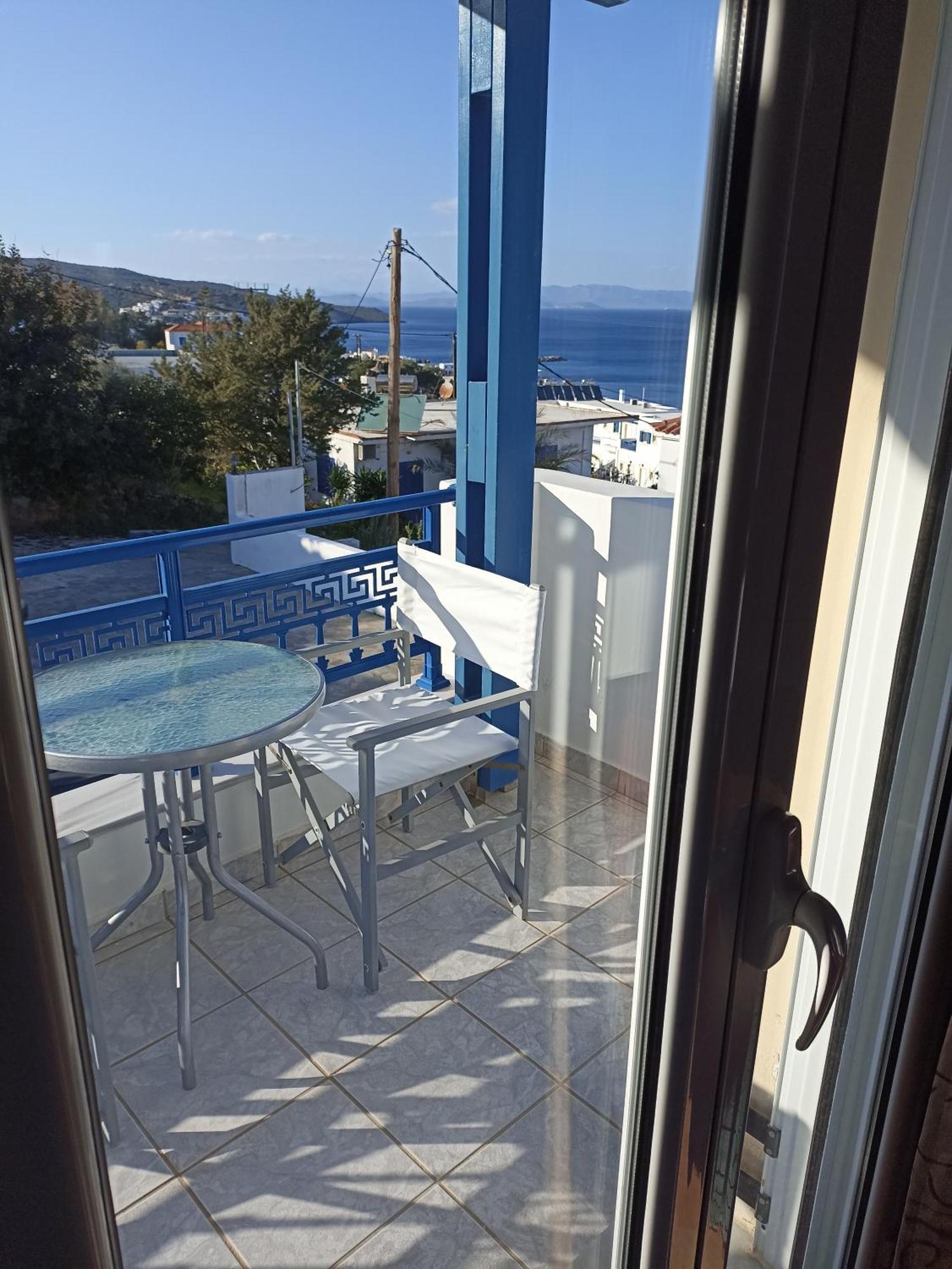 Agia Pelagia Απεραντο Γαλαζιοアパートメント エクステリア 写真